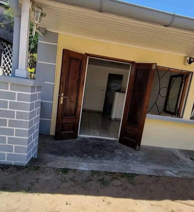 Un appartement à louer situe à « Morafeno » Tamatave